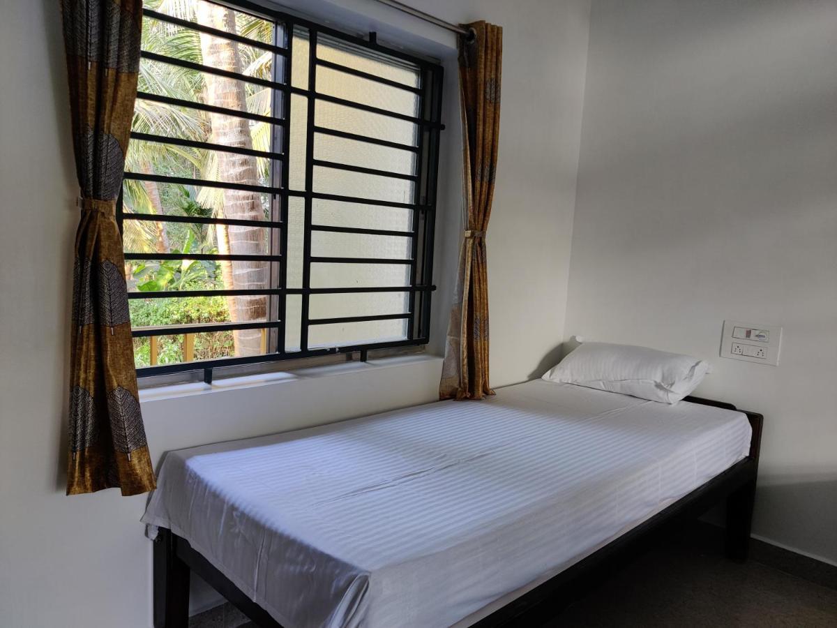 Surya Beach Cafe And Stay Gokarna  Exterior foto